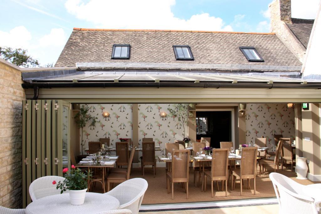 The Exeter Arms Guest House Stamford Exterior photo